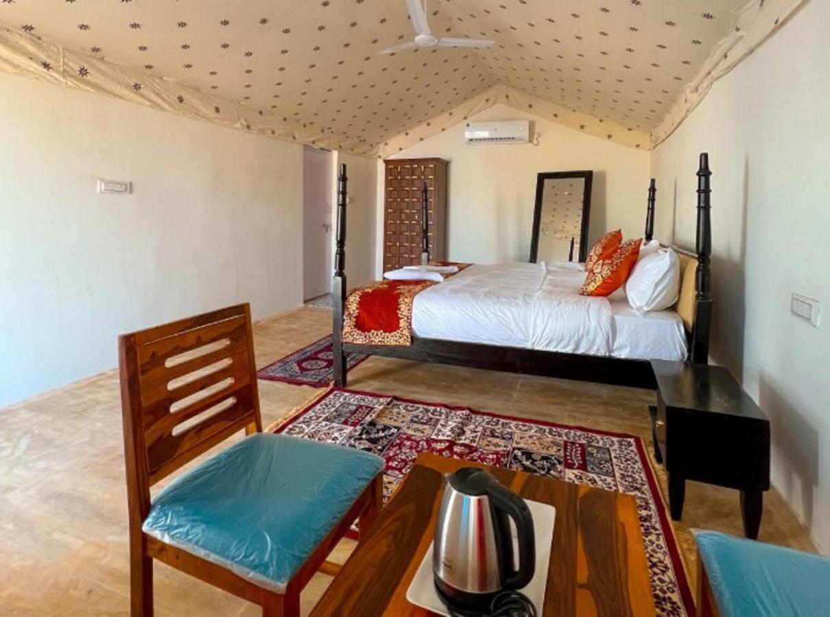 Ozaki Desert Camp & Resort Джайсалмер Екстериор снимка