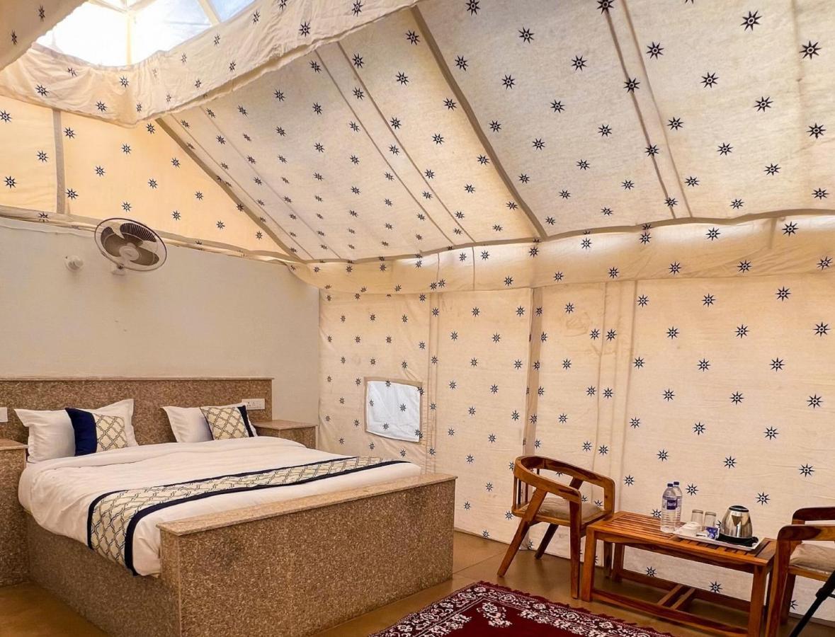 Ozaki Desert Camp & Resort Джайсалмер Екстериор снимка