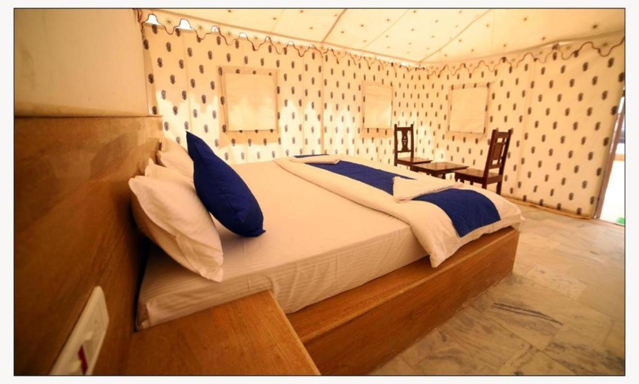 Ozaki Desert Camp & Resort Джайсалмер Екстериор снимка