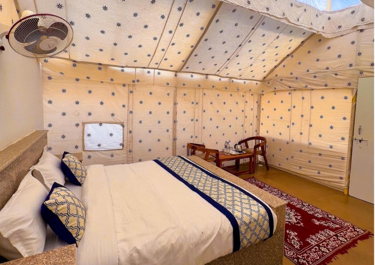 Ozaki Desert Camp & Resort Джайсалмер Екстериор снимка