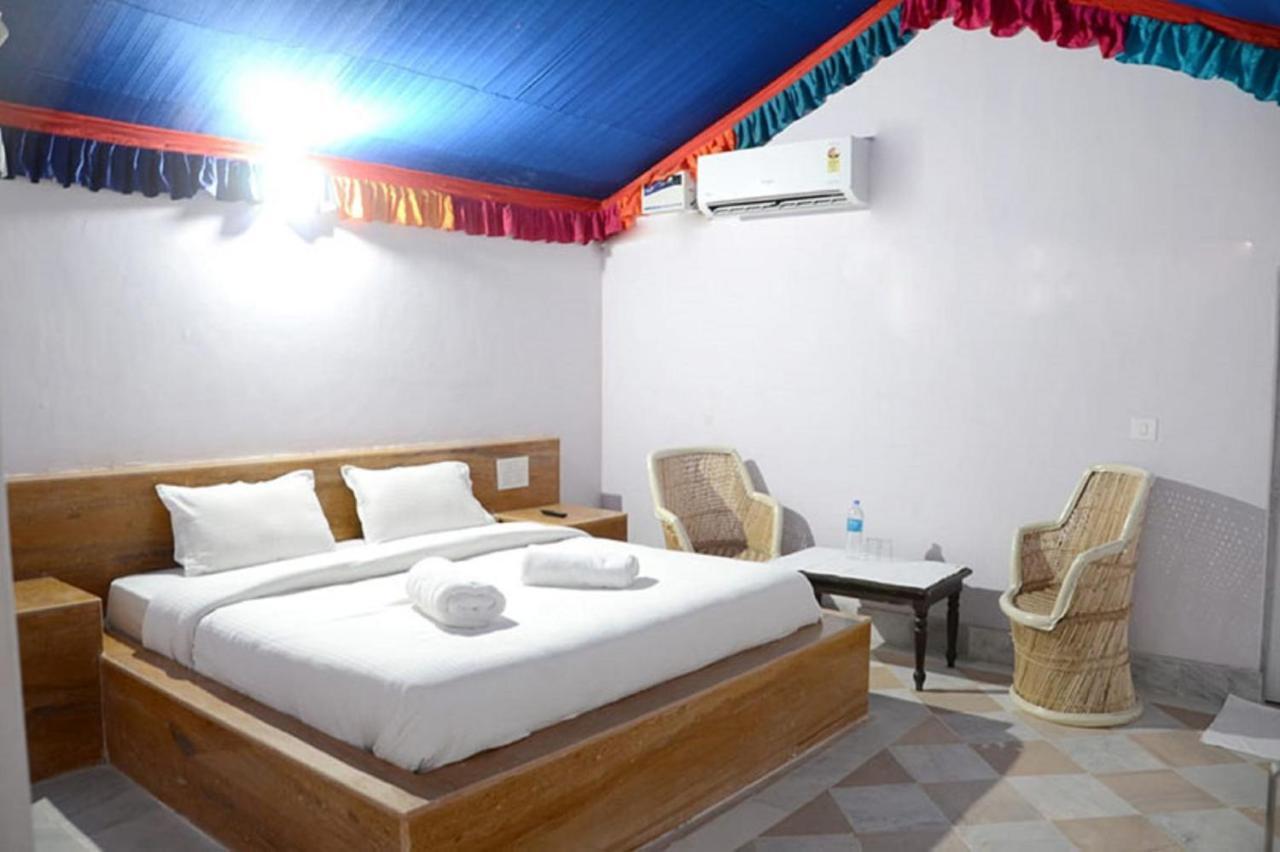 Ozaki Desert Camp & Resort Джайсалмер Екстериор снимка